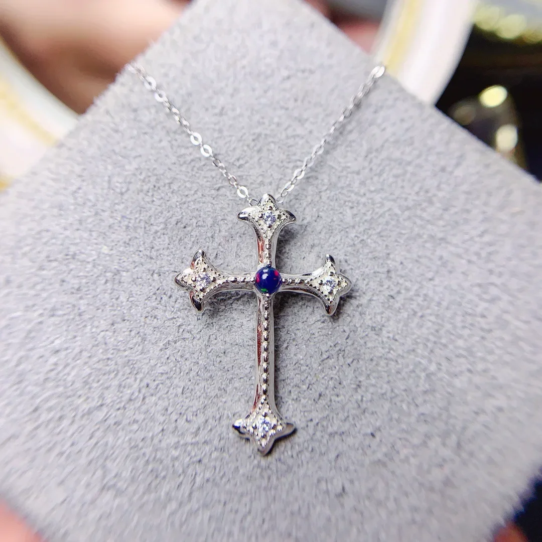 

Подвеска в виде Креста из серебра 925 пробы, 3 мм