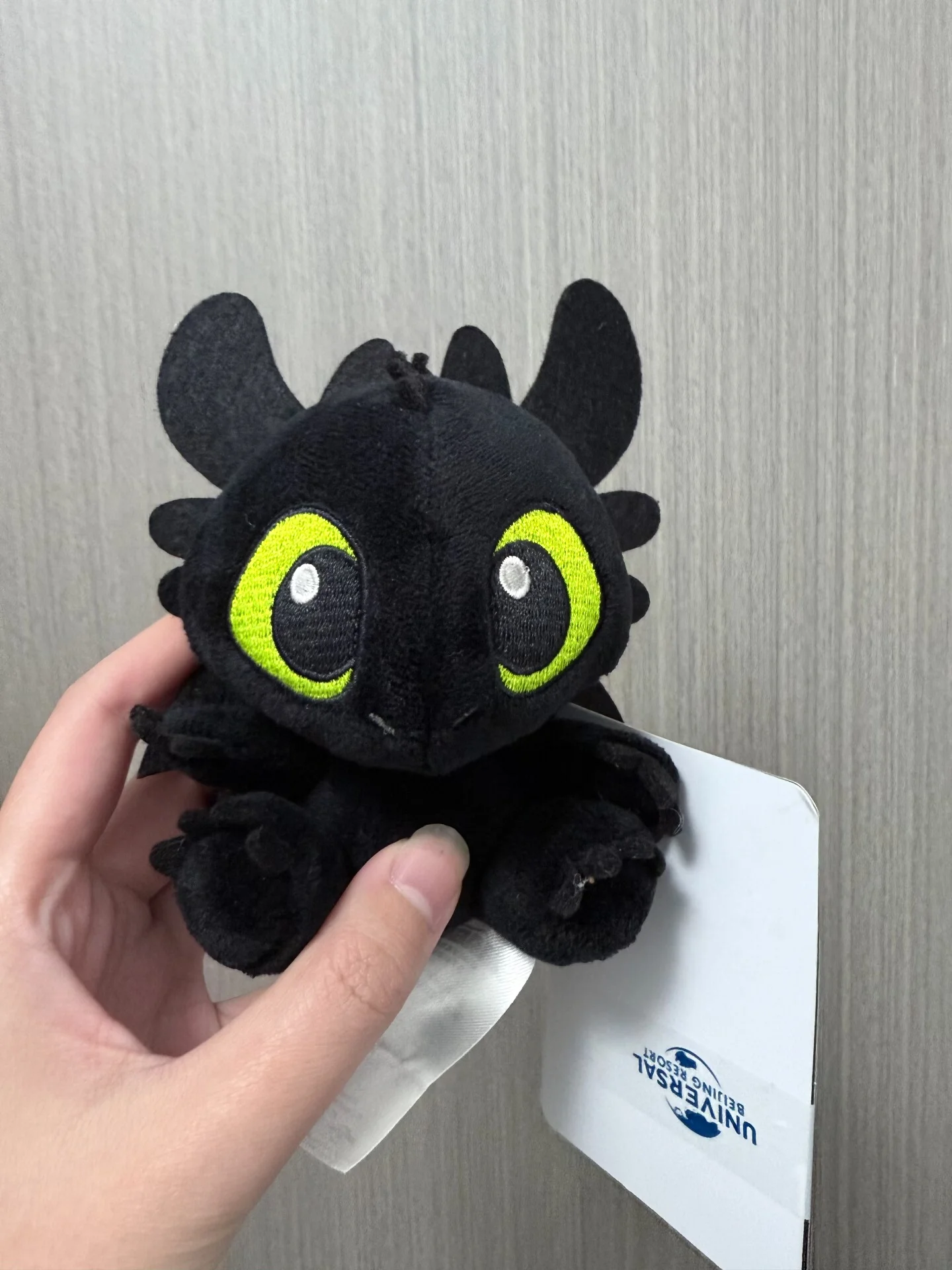 

Плюшевый брелок-кукла и подвеска для рюкзака «Как приручить дракона» от Universal Studios (Ночной Яростный/Светлый Яростный) - Сувенир