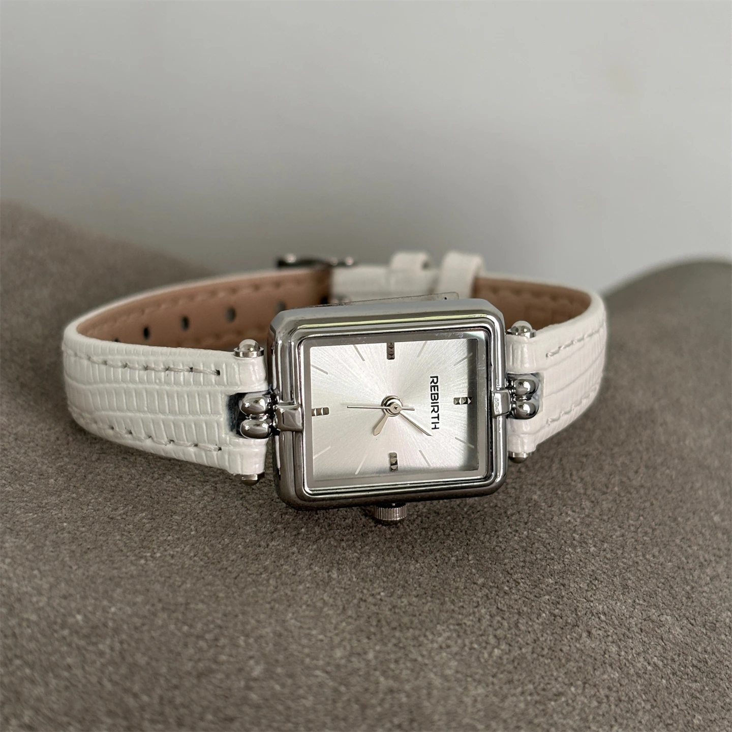 Retro black Korean version high-end watch women's niche simple design square strip belt women's watch