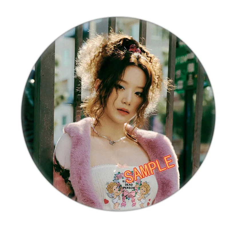 Gidle badge Minnie YUQI SHUHUA new album decorative brooch pendant