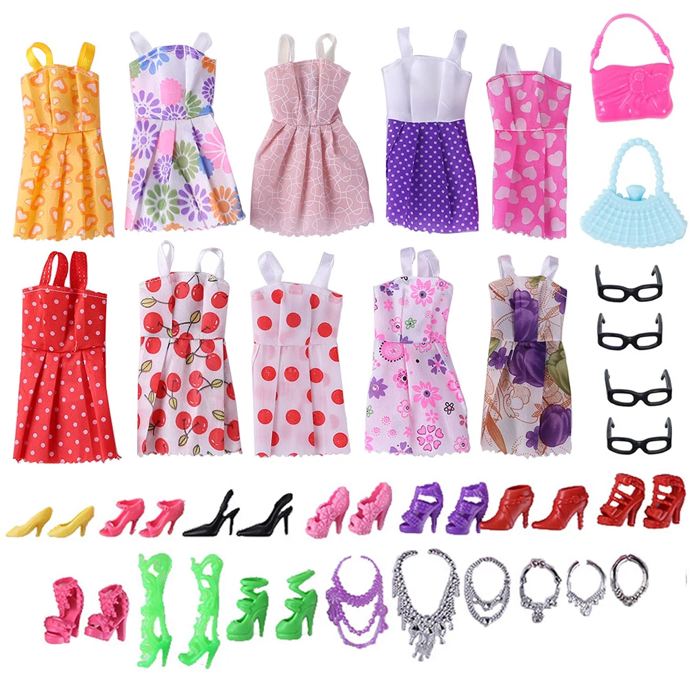 32pcs Doll Fashion Clothes Polyester Color Random Doll Dressup Dress Mini Props with Glasses And Bag for Changing Clothes Game