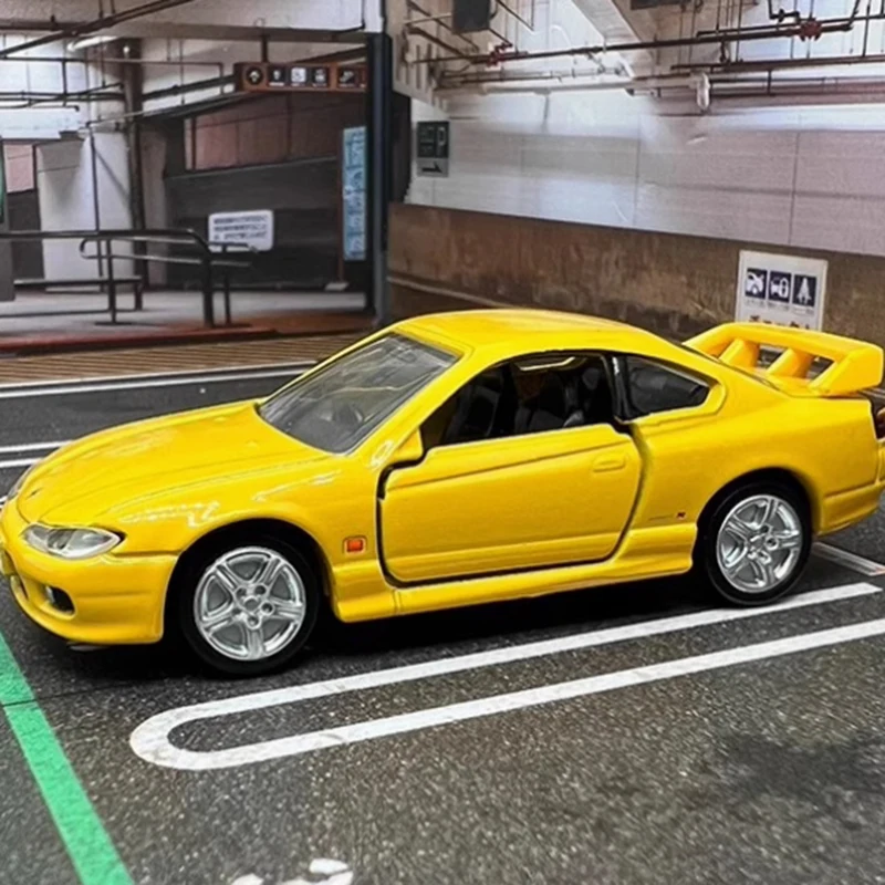 

Tomy TP19 Silvia S15 Sports Car Alloy Simulation Metal Car Model Static Collection Decoratede Holiday Gifts Toys Souvenir Gift