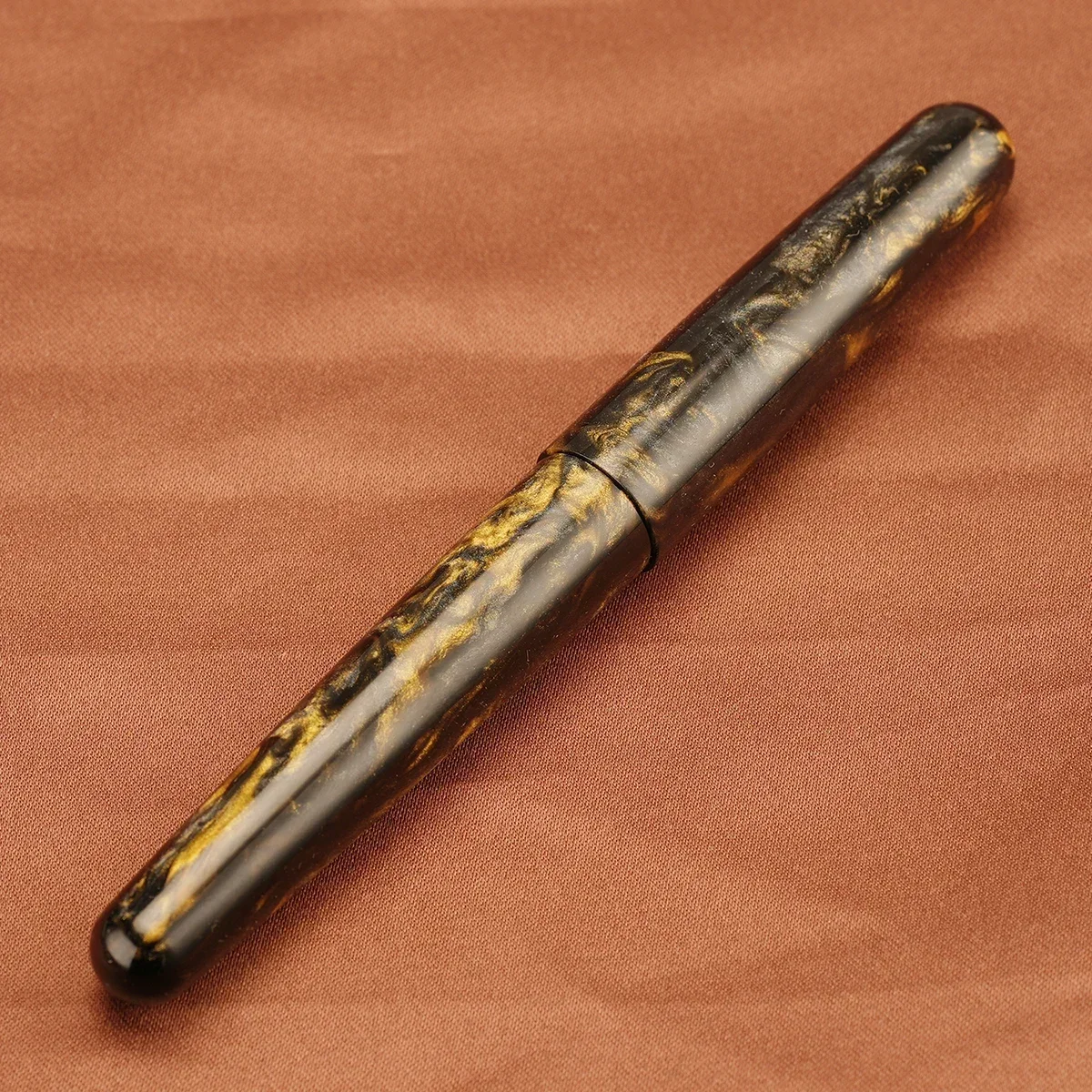 Pluma estilográfica de resina Fuliwen 017, punta EF/F/M, bolígrafo de tinta de gran tamaño, bolígrafo de regalo con patrones irregulares únicos de