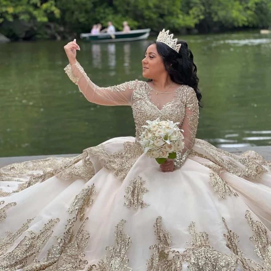 Maßgeschneiderte Ballkleid-Quinceanera-Kleider mit goldener Spitze 2024, langärmelig, Vestidos De 15 Anos, Quinceañeras Sweet-16-Kleid YQD49