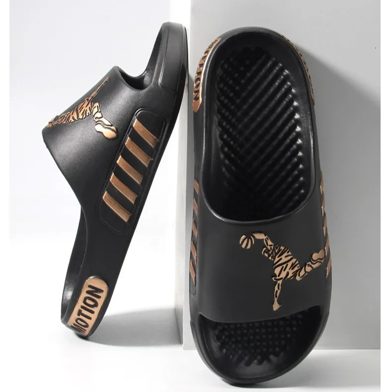 

New EVA summer oversized trendy men's sandals for outdoor leisure, anti-slip, no smelly feet, bathroom bath thick-soled shoes