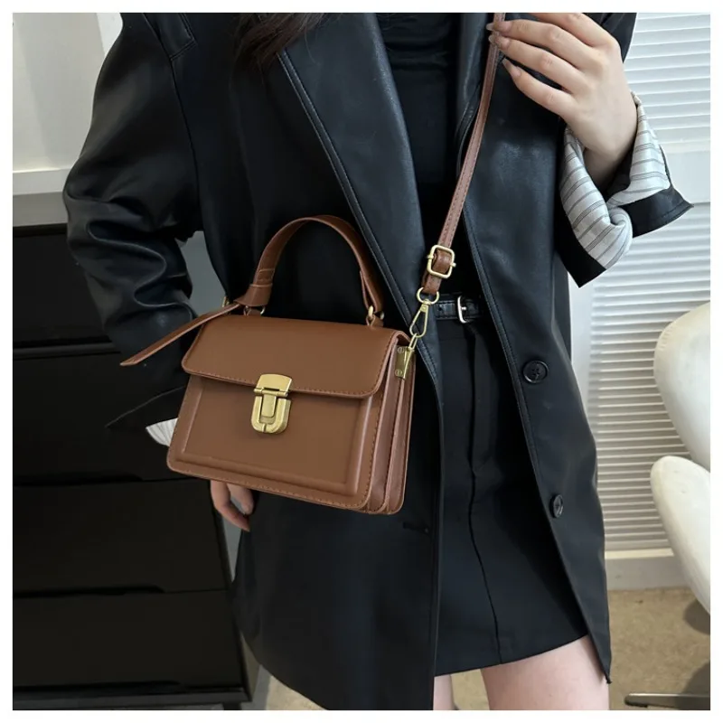 Retro Handbag New Simple Solid Color Small Square Crossbody Bag Joker Shoulder Bag Texture Messenger Luxury Brand Shoulder Bag