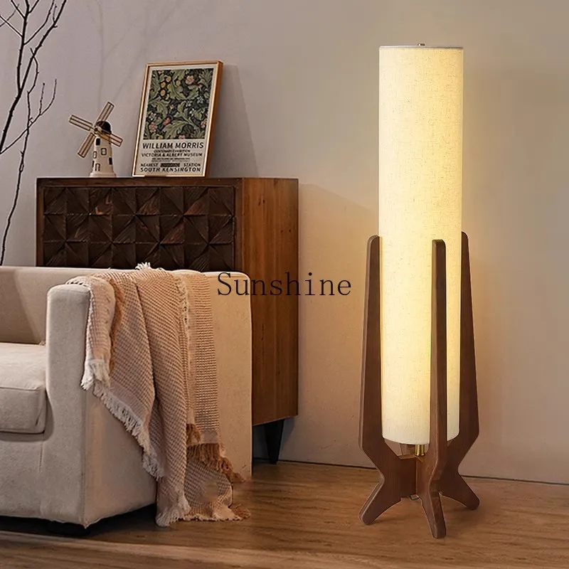 

Medieval style floor lamp living room bedroom wabisabi wind B & B hotel decoration atmosphere