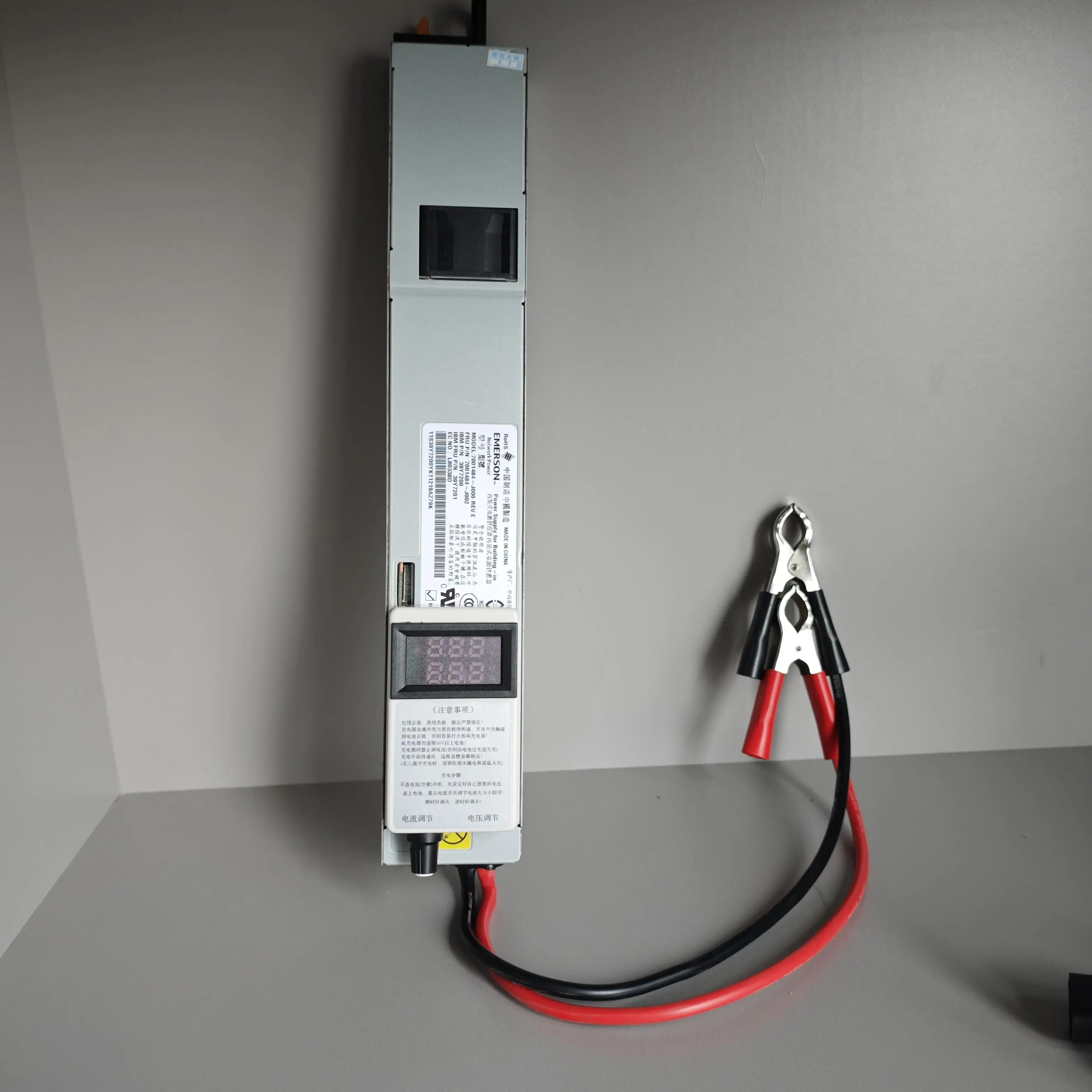 شاحن ليثيوم فوسفات الحديد، بطارية بوليمر 12.6V14.6v50A الجهد وشاشة عرض قابلة للتعديل الحالية، معيار حقيقي