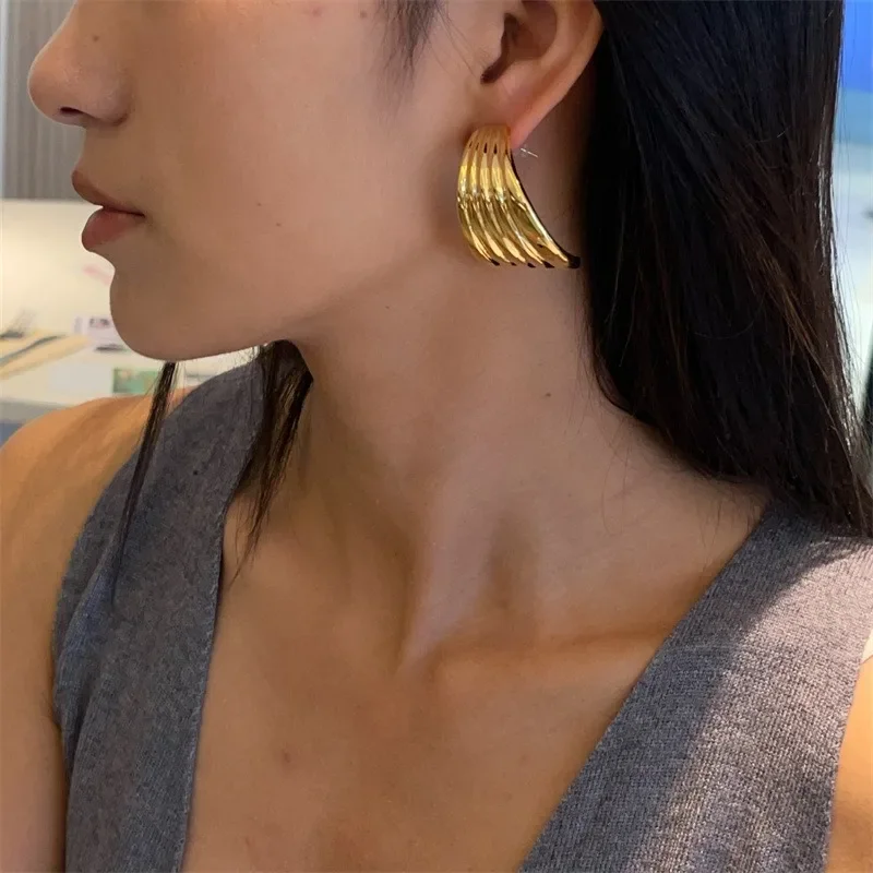 Copper Plated 18K Real Gold Irregular Wave Earrings with Personalized Simple and Trendy INS Style Female Ear Accessories