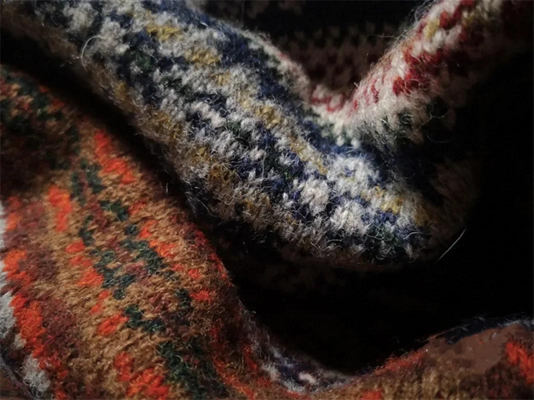 Men's Wool Knitted Vest Fair Isle Classic Retro Sweater Sleeveless V-neck Jumper Warm Winter Christmas Golf Unisex Clothing