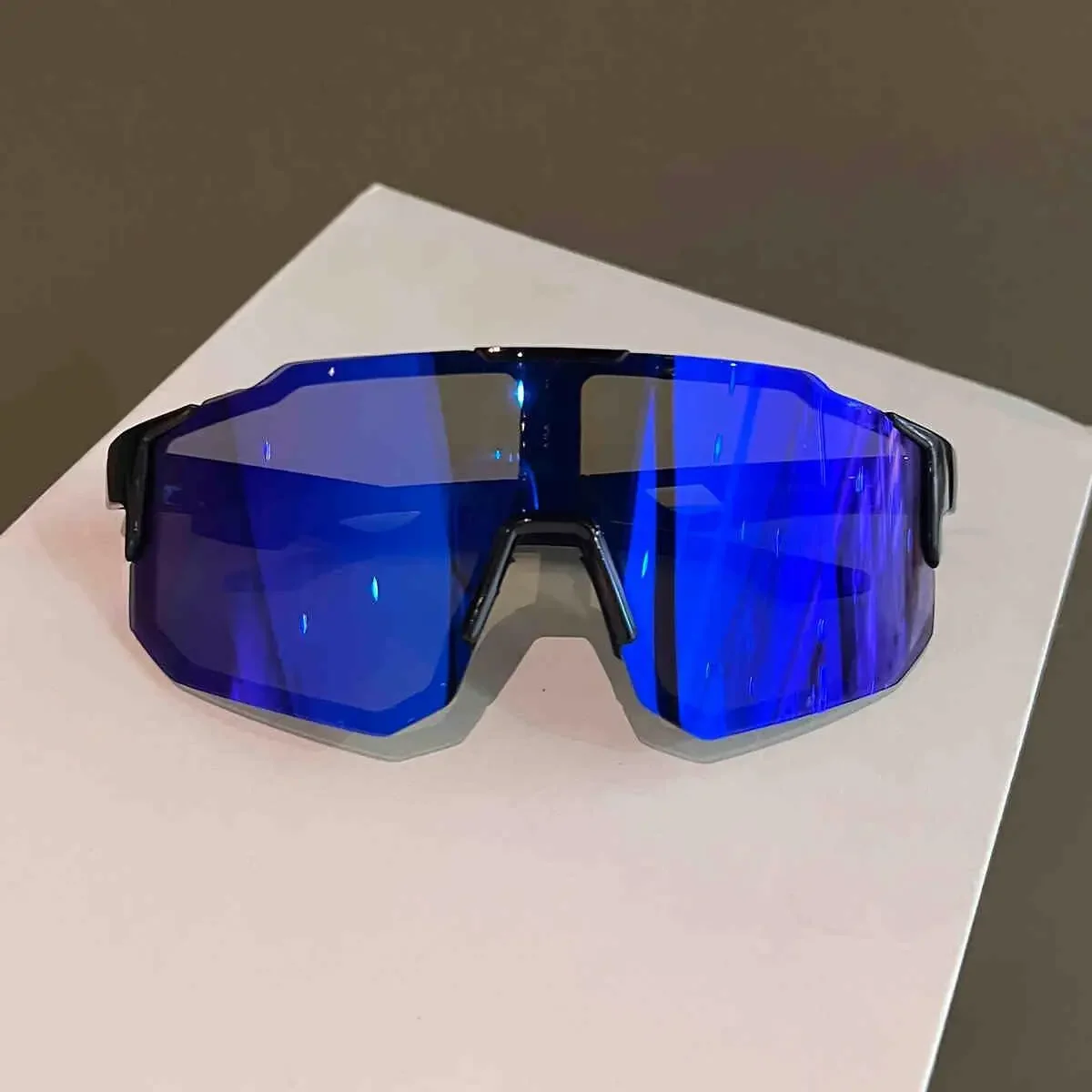 Nieuwe fietszonnebril groot frame UV400 tinten UV-bescherming buitensporten winddicht anti-ultraviolet wandelen klimbril