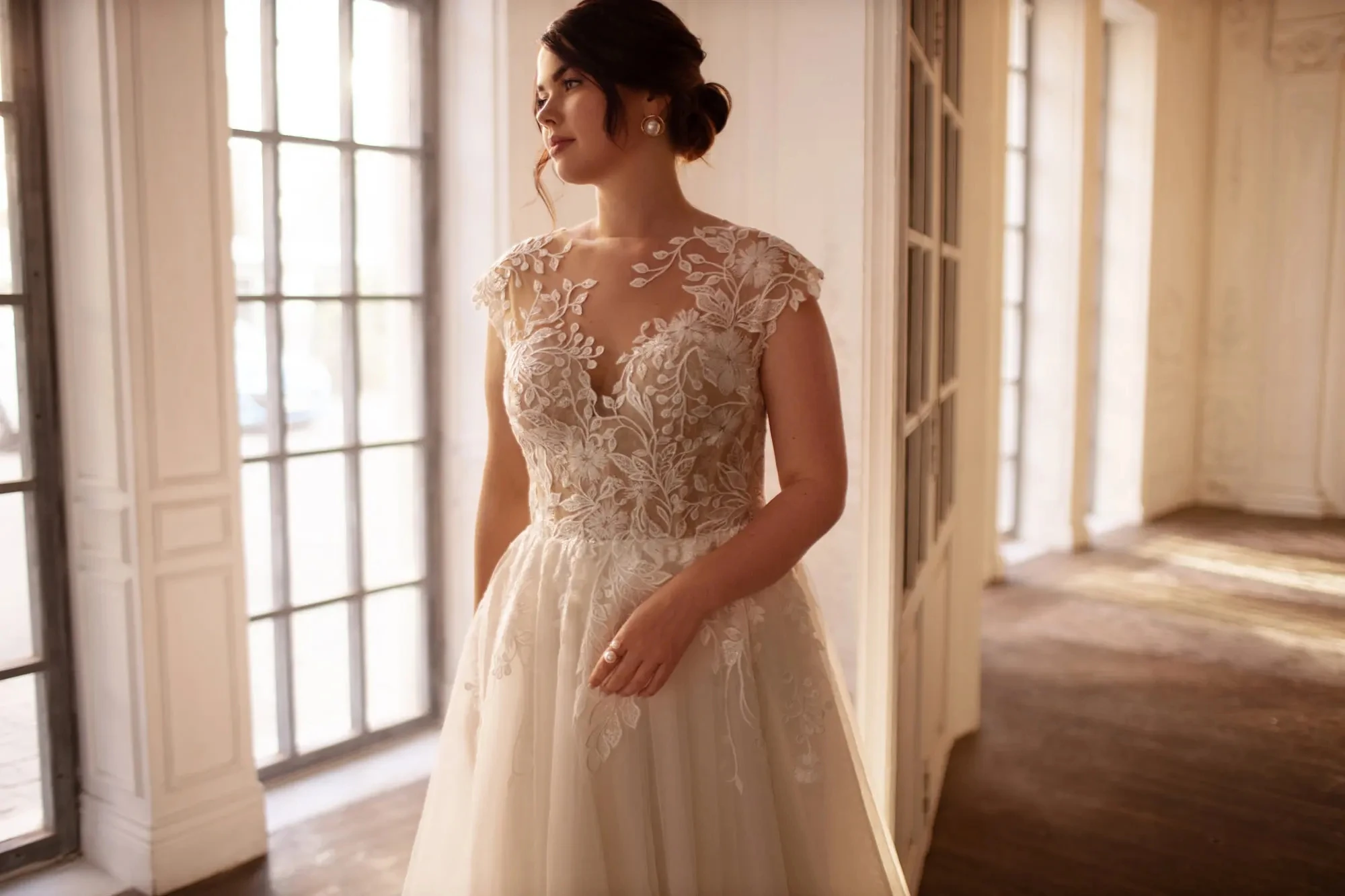 Vestidos De novia con apliques De encaje De flores para mujer, talla grande, línea A, 2023