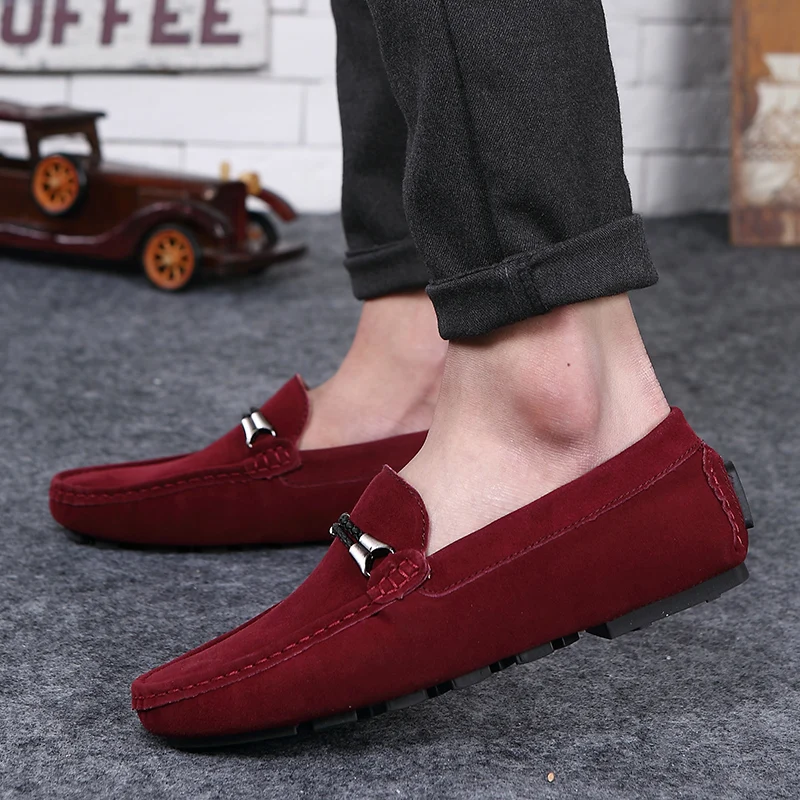 2024 New Tide Men Gentleman Casual Moccasins Loafers Black Brown Male Business Formal Shoes Suede Leather Adult Driving Shoes