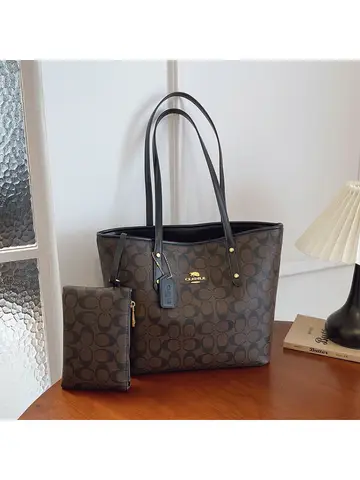 Luxury Designer Women'S One Shoulder Handbag Printed Vintage Paris Fashion Tote Bags Large -Capacity Portable Bag Cluch Bag Purs