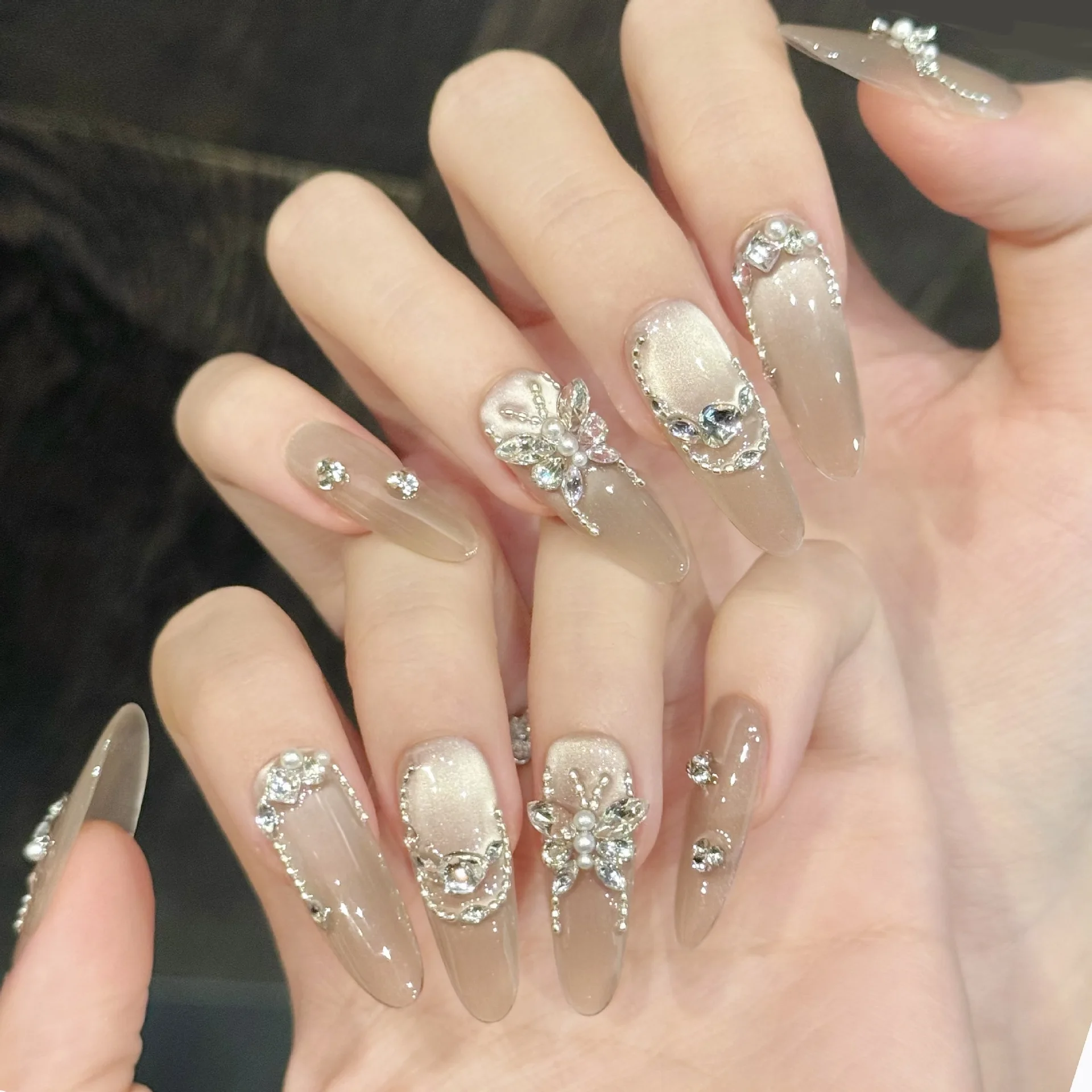 10 Uds. De puntas de uñas postizas transparentes simples, diamantes de imitación, mariposa, Color desnudo, prensa hecha a mano en uñas, decoración de perlas, uñas postizas elegantes
