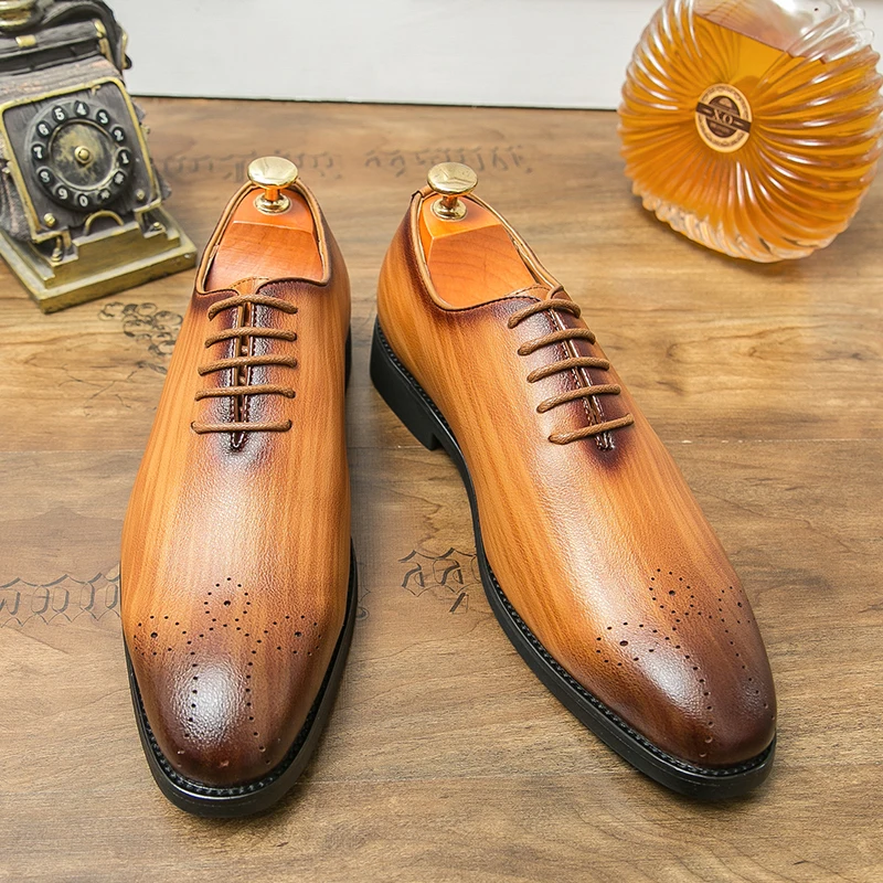 British Style Brogue Leather Shoes Men Dress Social Shoe Classic Men's Business Shoes Lace-up Round Toe Oxford Shoes For Men