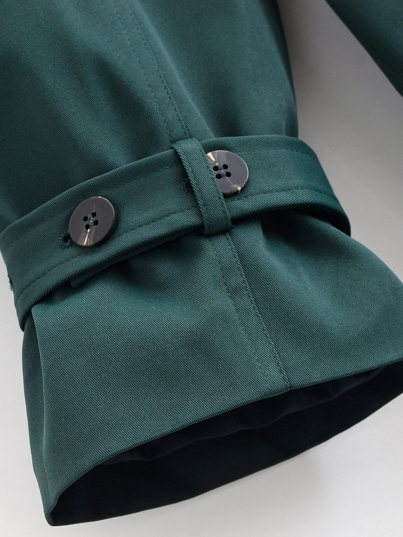 معطف واق من المطر مزدوج الصدر مع حزام سترة صلبة ملابس الشارع الشهير سترة واقية للسيدات معاطف طويلة أنيقة للخريف