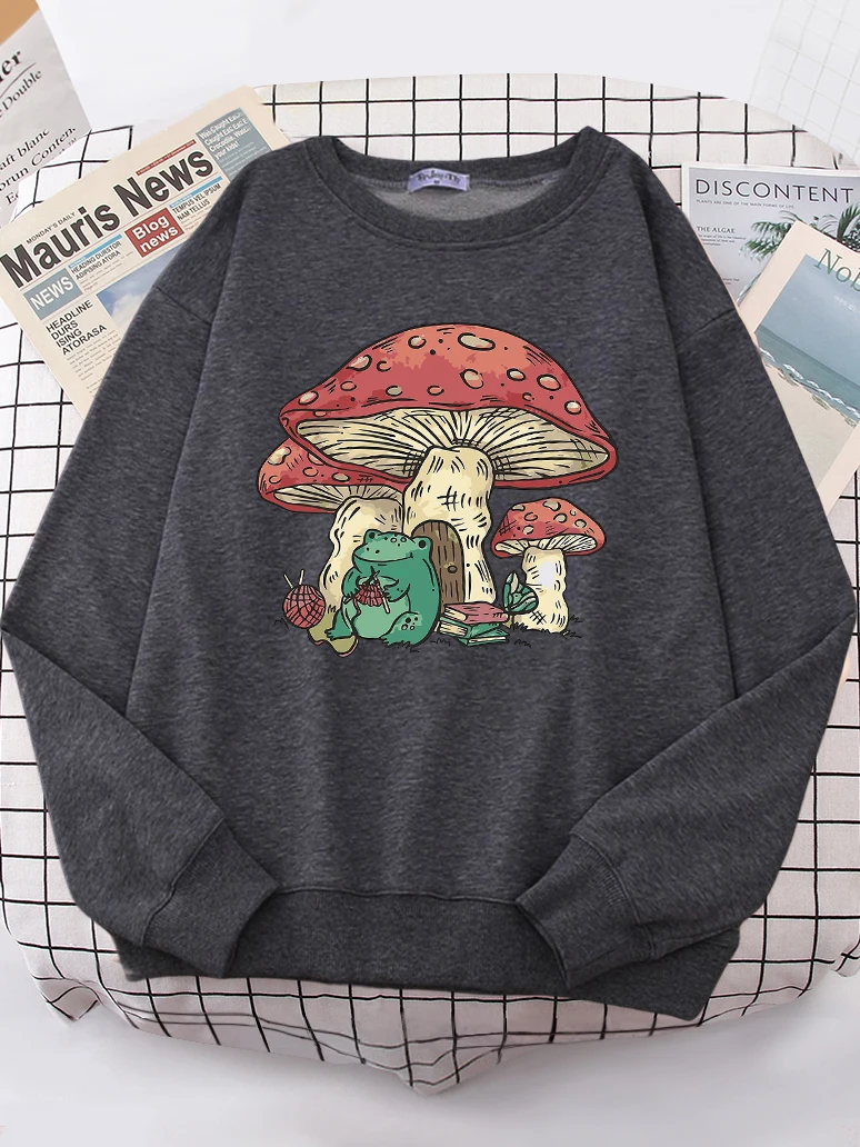 Cute Featuring A Mushroom House And A Frog Sweatshirt Woman Casual Oversize Hoody Warm All-match Hoodie simple S-XXL Tops Female