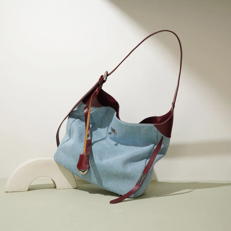 

Trendy Simple Satchel For Women As A Crossbody And Shoulder Bag With Textured Finish Includes Spacious Diaper Bag Function