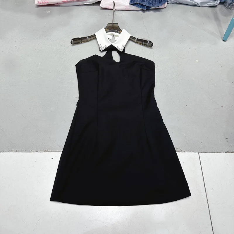 

GetSpring Women Dress 2024 Summer Color Matching Sleeveless Halter Backless Sexy Black Dress Vintage Patchwork Slim A-Line Dress