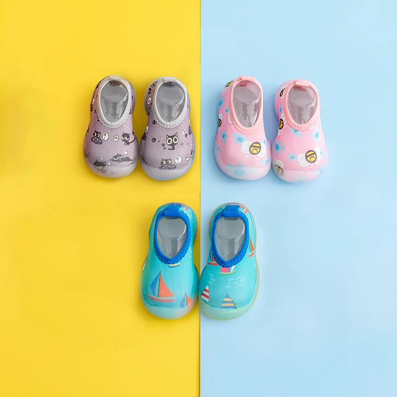 Kids Lightweight Summer Sneakers Swimming Beach Shoes Water Sports Shoes 1-3Y Baby Girls Boys Candy Color Non-Slip Floor Shoes