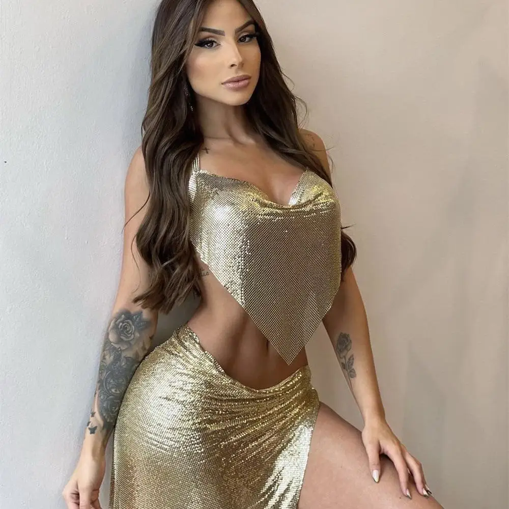 

Синий комплект из двух предметов: укороченный топ и юбка с металлическими пайетками, женский модный уличный зимний наряд без бренда