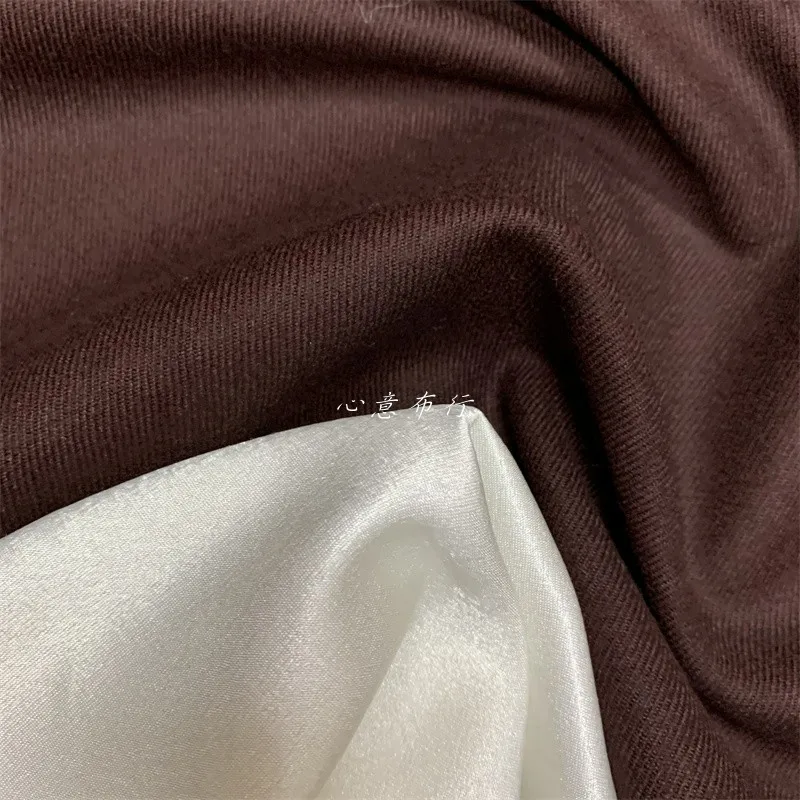 

Chocolate Dark Green Twill Thickened Worsted Wool Spring and Autumn Suit Suit Skirt Clothing Fabric