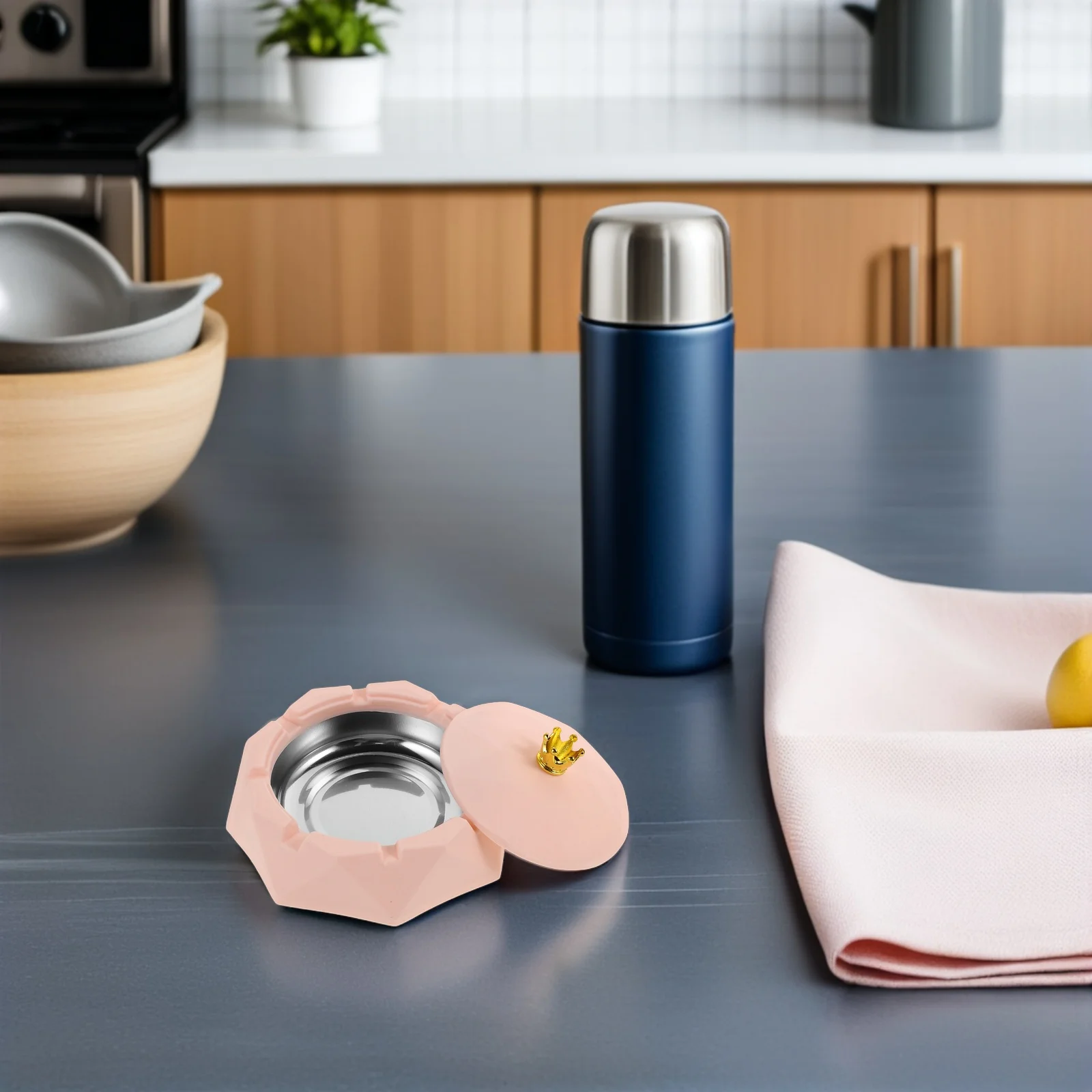 

4pcs Crown Ashtray Stainless Steel Inner Windproof Lid Round Cigarette Holder For Indoor Outdoor Use Desktop Office Home Table