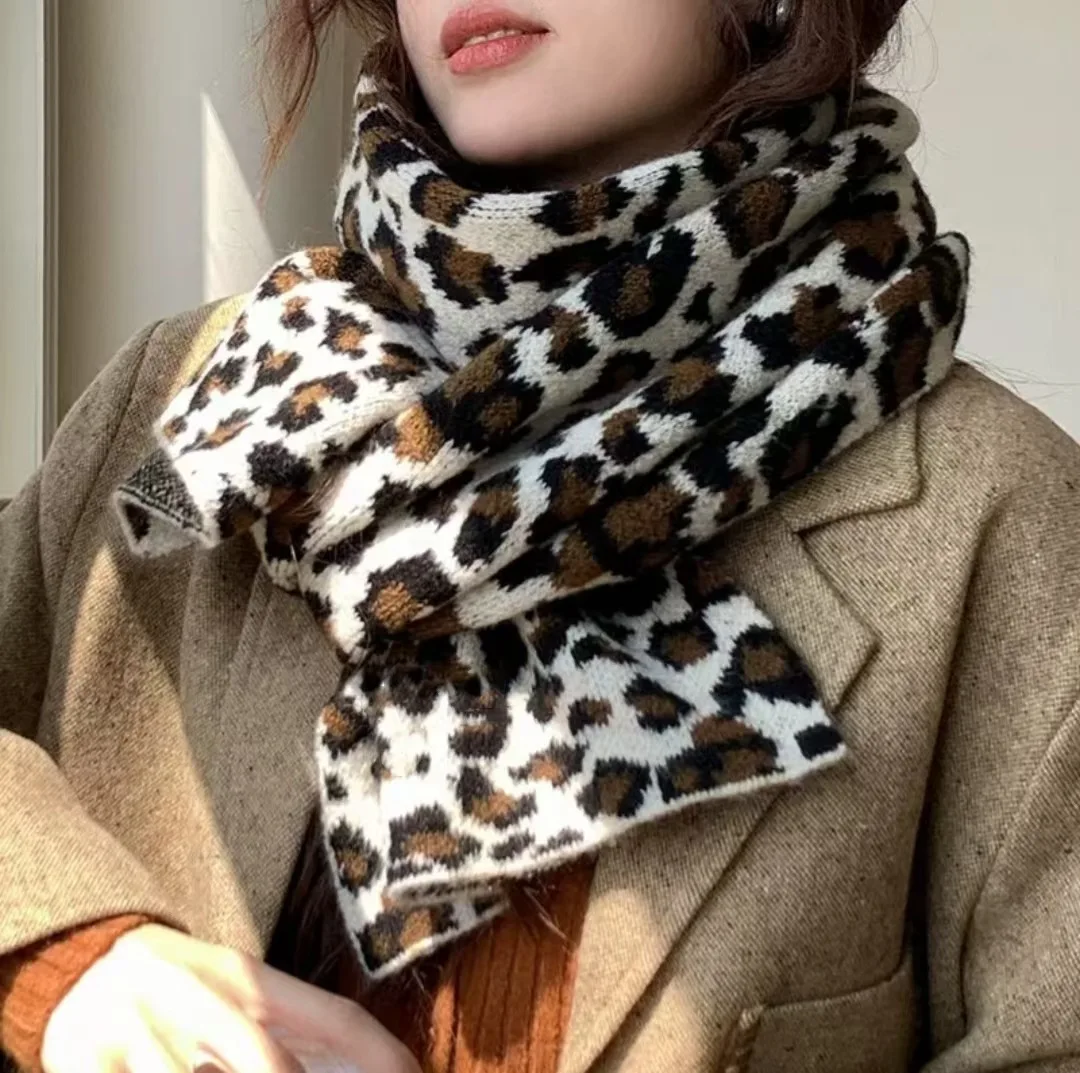 

Женская вязаная леопардовая шаль, модная шаль из мягкого пушистого материала с длинными рукавами, полая дизайнерская шаль, пальто на осень-зиму M34