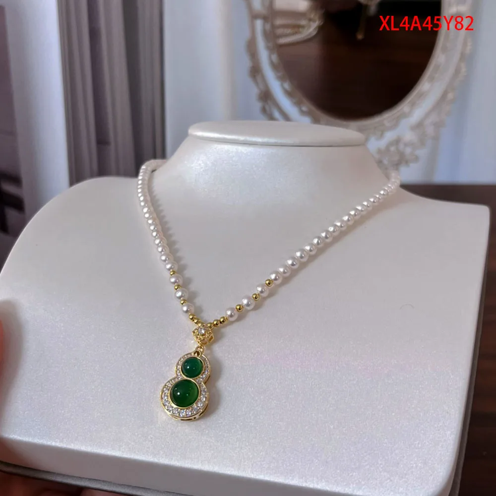 

Wish Gourd Pendant Necklace with 4-5mm Natural Freshwater Pearls Lucky Charm Fashion Jewelry Gift for Women