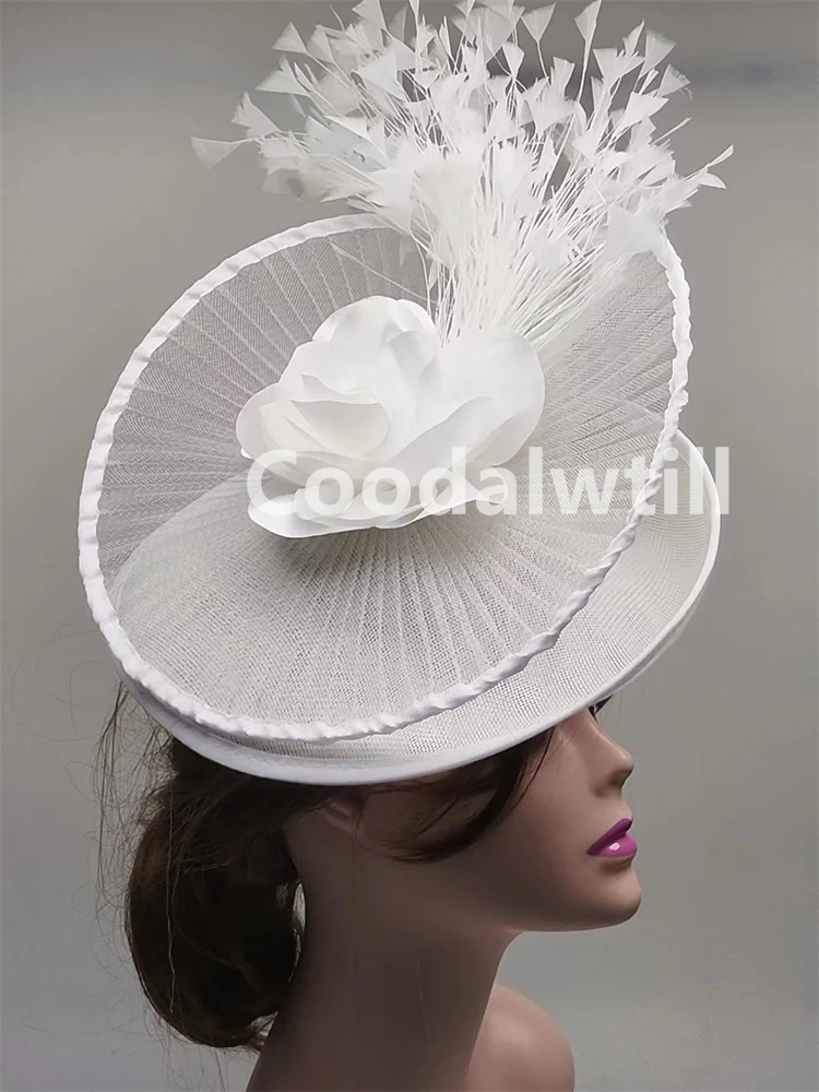 White Flower Derby Fasciantor Hat Women Wedding Mesh Headpiece Elegant Bride Wedding Hat Fascinator Feather Kentucky Chapeau Cap