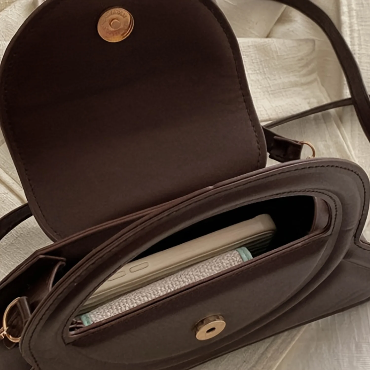 Women's Round Handle Tote Bag: Novelty Design, Fashionable