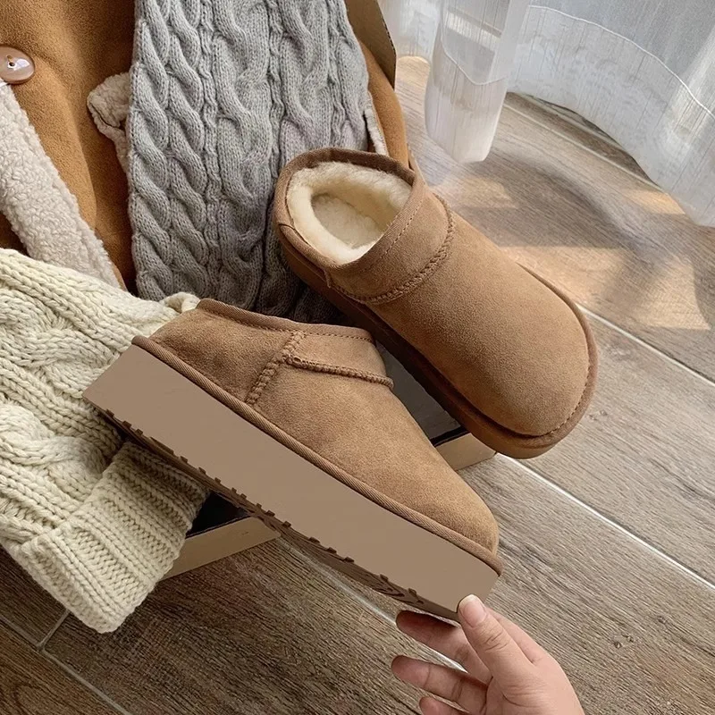 

2024 New Winter Women's Snow Boots Shallow Slip-on Thick-soled Chelsea Boots for Women Wool Warm Anti-slip Women's Fur Boots