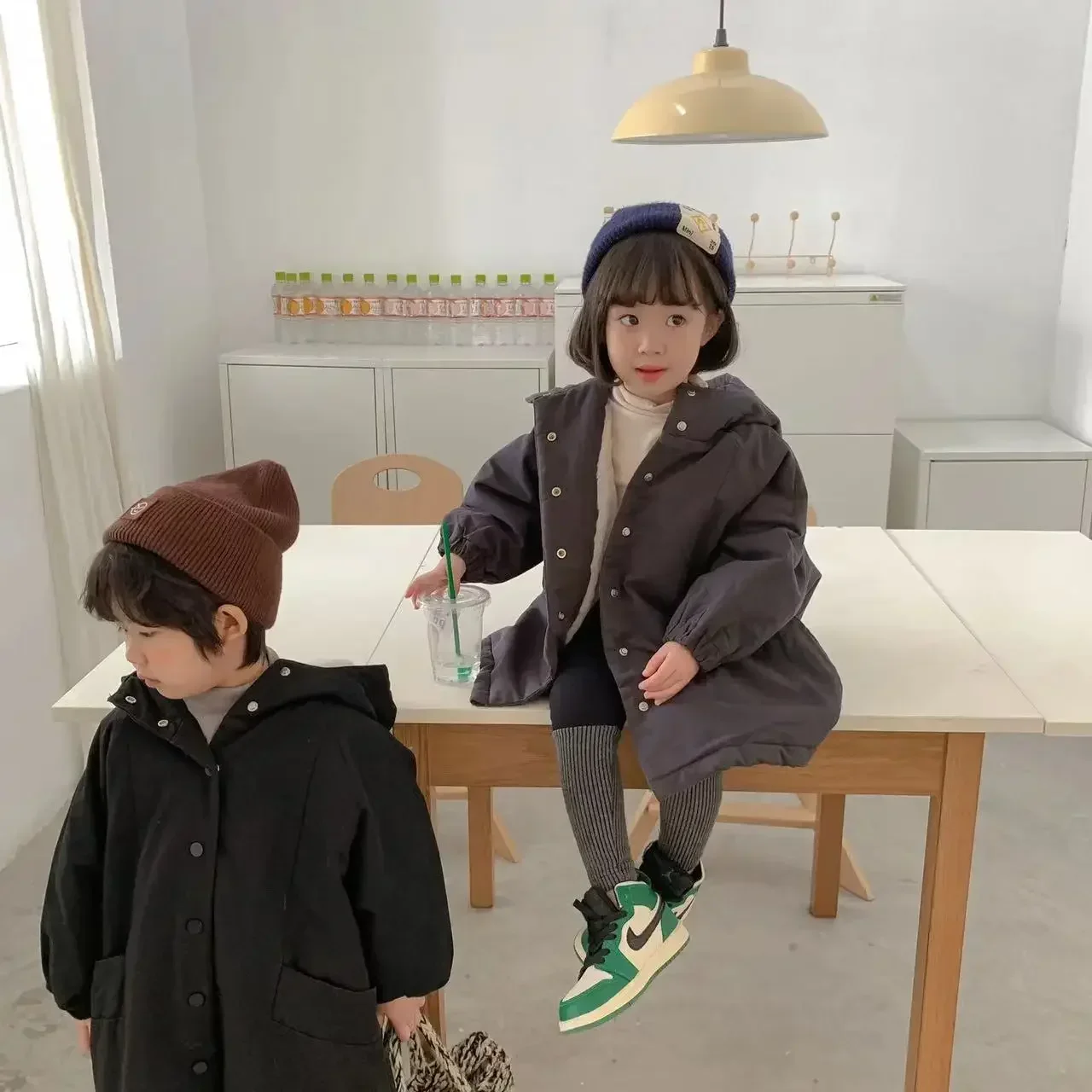 Trench Coat de algodão acolchoado com capuz para bebês meninos e meninas, casaco solto de comprimento médio, fleece Language, roupas de outono e inverno