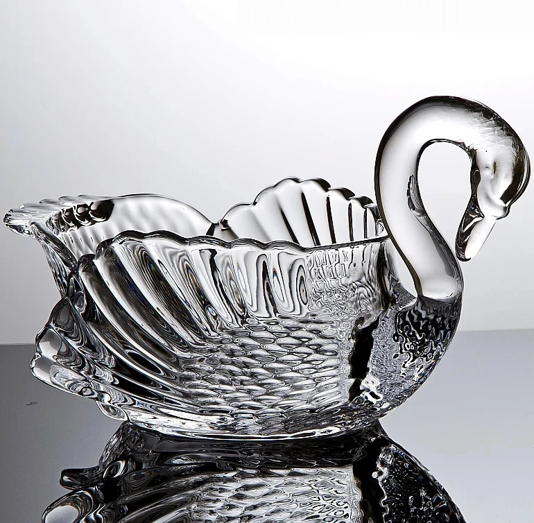 

Хрустальное стекло, лебедь, фрукты, сервировочная миска, декоративный лебедь, банка для хранения сладостей, гостиная, закуска, посуда, орнамент, стеклянная посуда, подарок