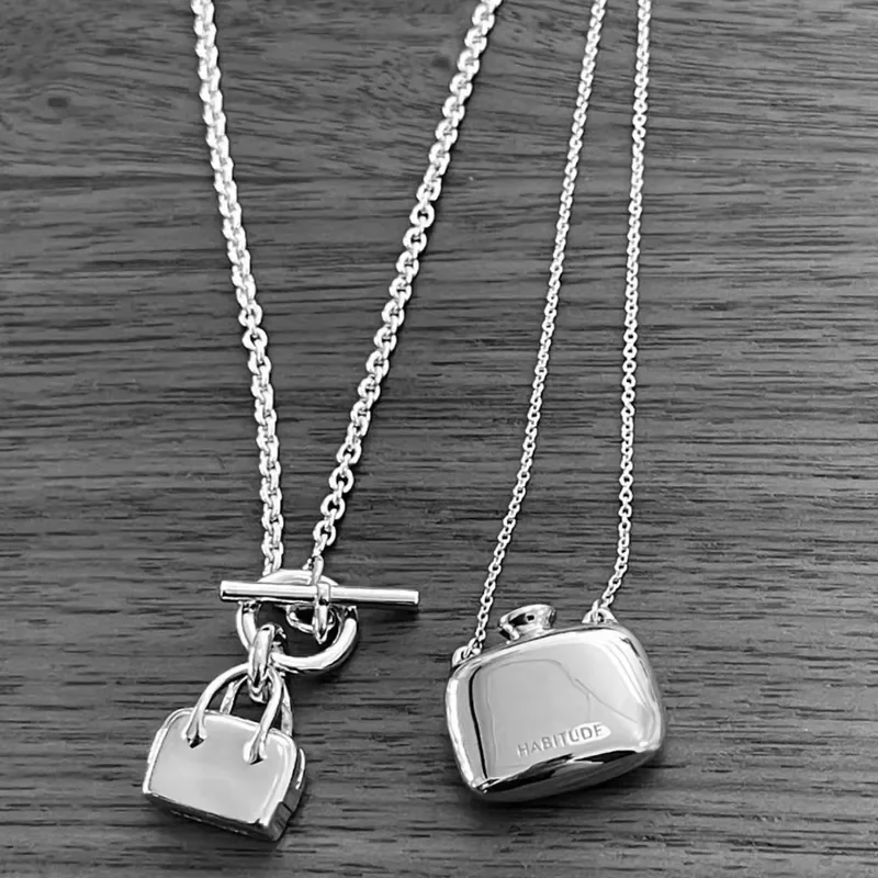 2024 new original niche mini exquisite Korean version lock bottle necklace simple and versatile high-end jewelry collarbone