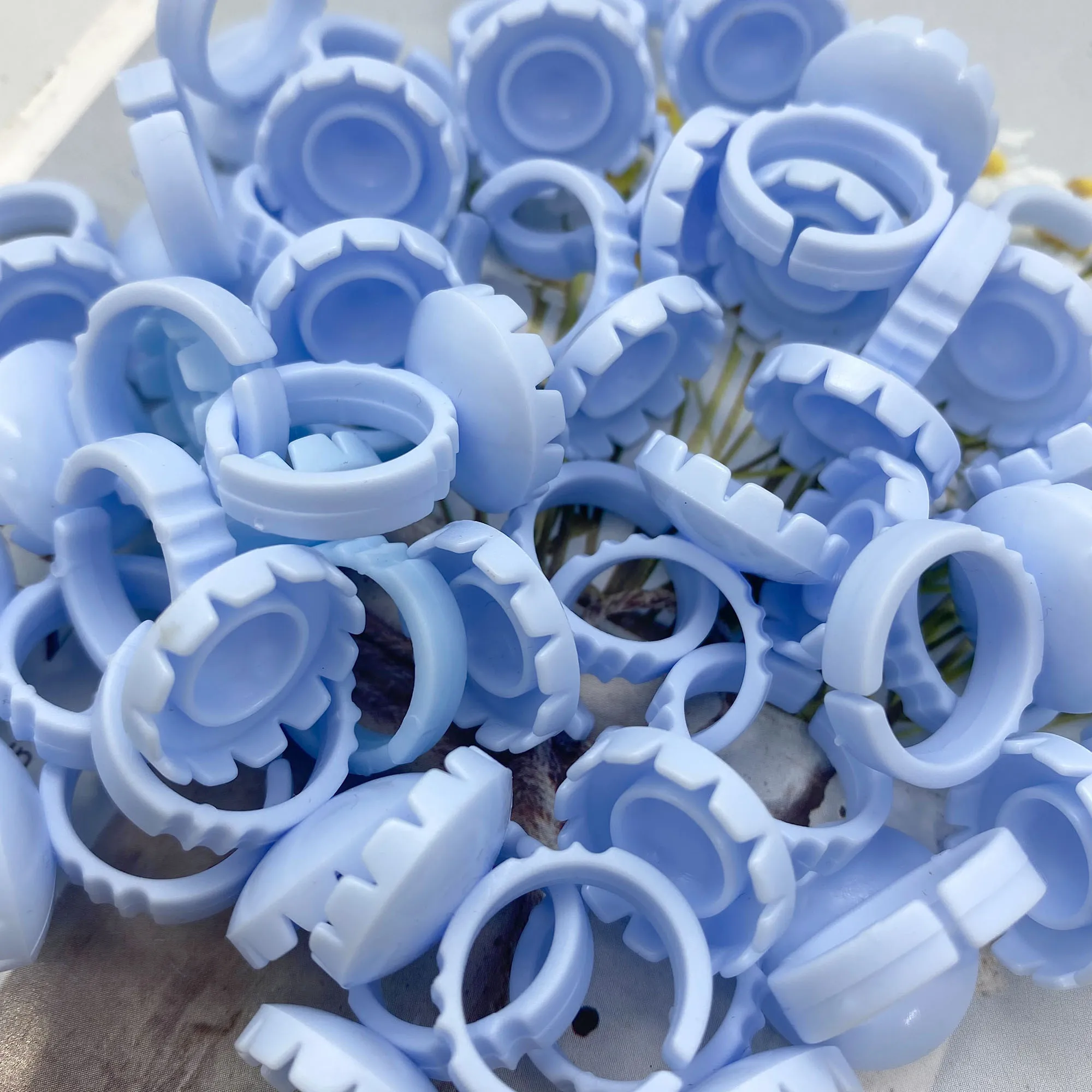 100 sztuk hurtownie jednorazowe klej do rzęs wentylator kubek pierścienie uchwyt pojemnik Pigment do tatuażu narzędzia do przedłużania rzęs rzęsy dostaw