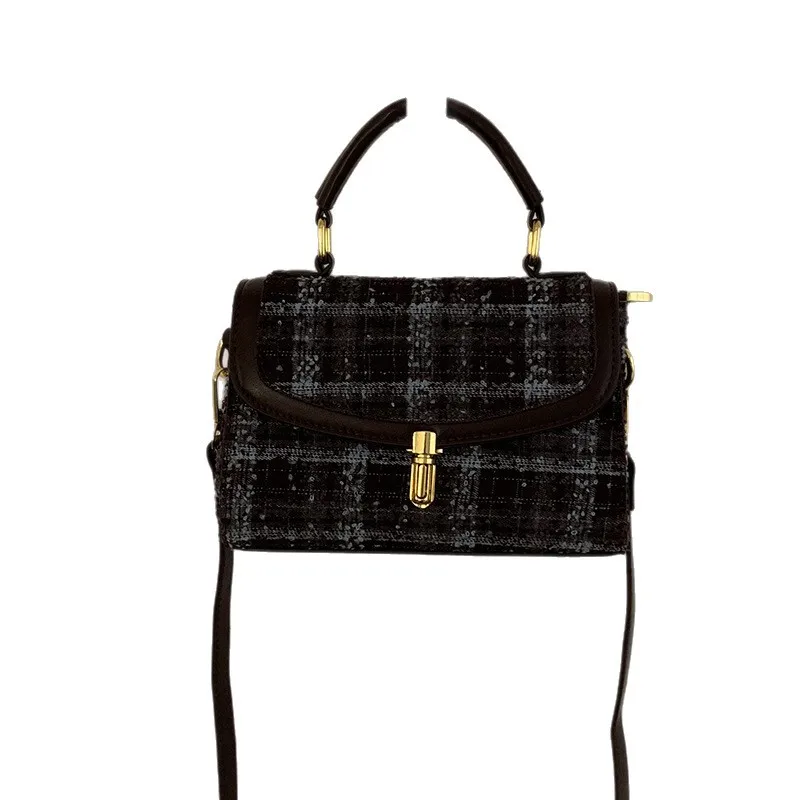 حقيبة كروس كلاسيكية للنساء لخريف وشتاء 2025، محفظة كتف جلدية متعددة الاتجاهات، حقيبة صغيرة جمالية ريترو للتنقل اليومي #1