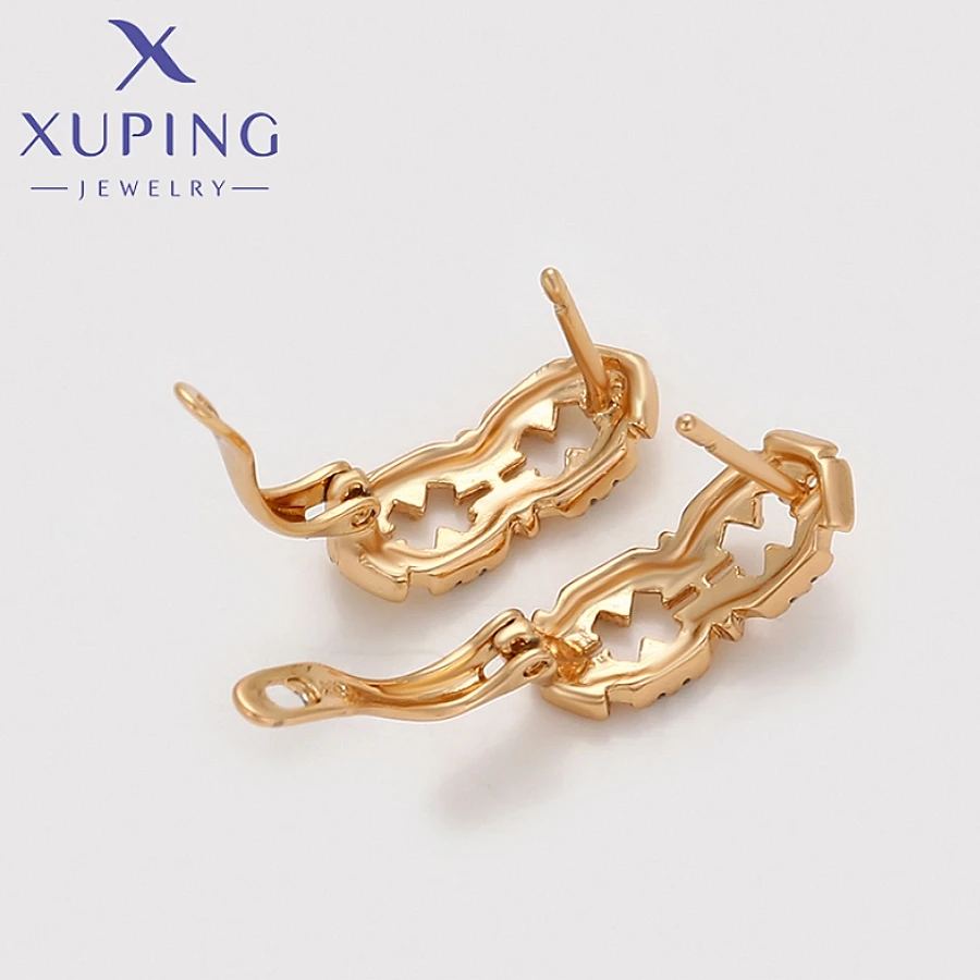 Xuping Jewelry Exquisite Temperament Simple Shape Gold Color Earrings for Women Schoolgirl Christmas Wish Gifts X000930327