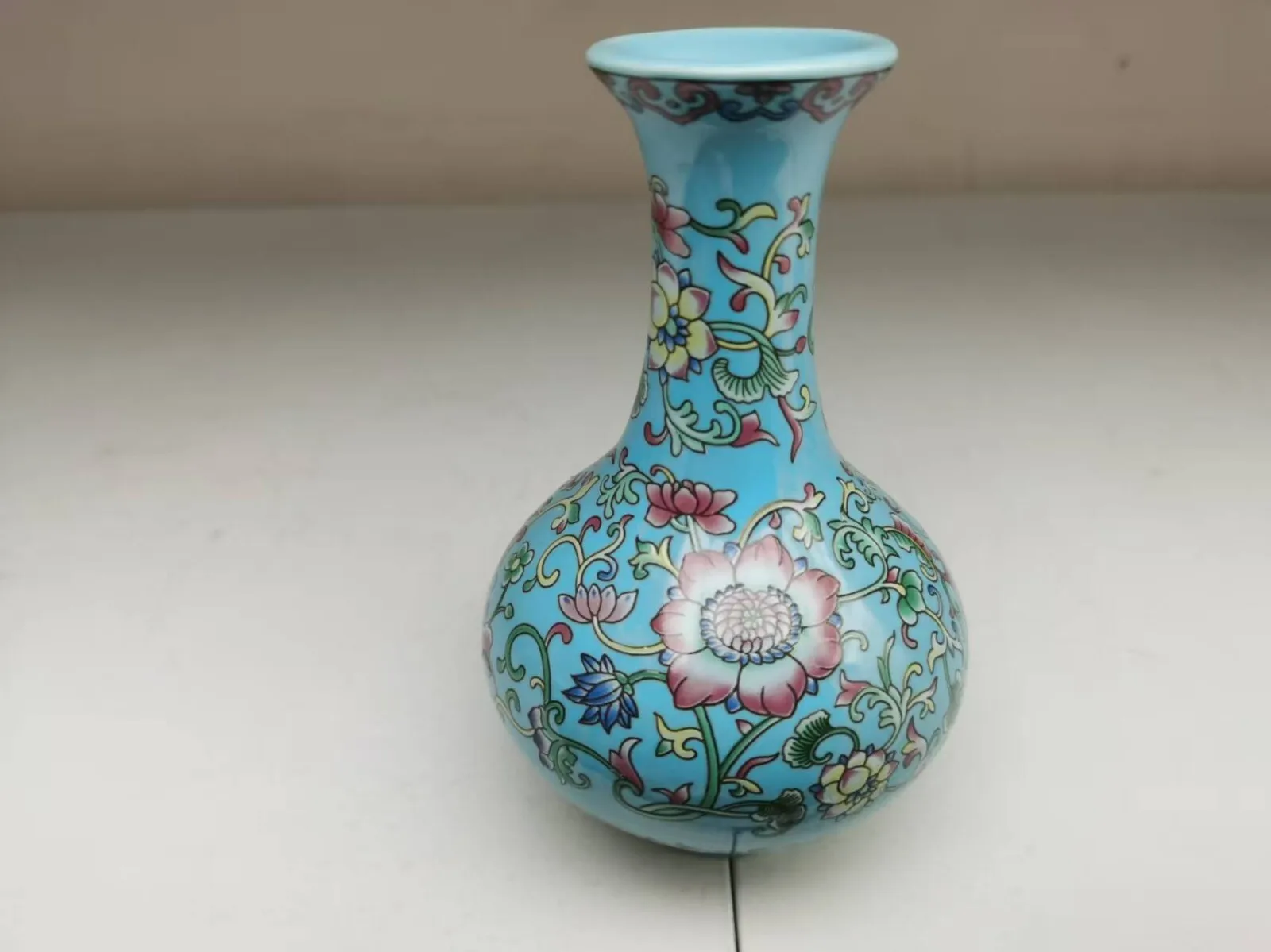 

Chinese Old Porcelain, Blue background enamel colored High neck vase Classic Home Decoration
