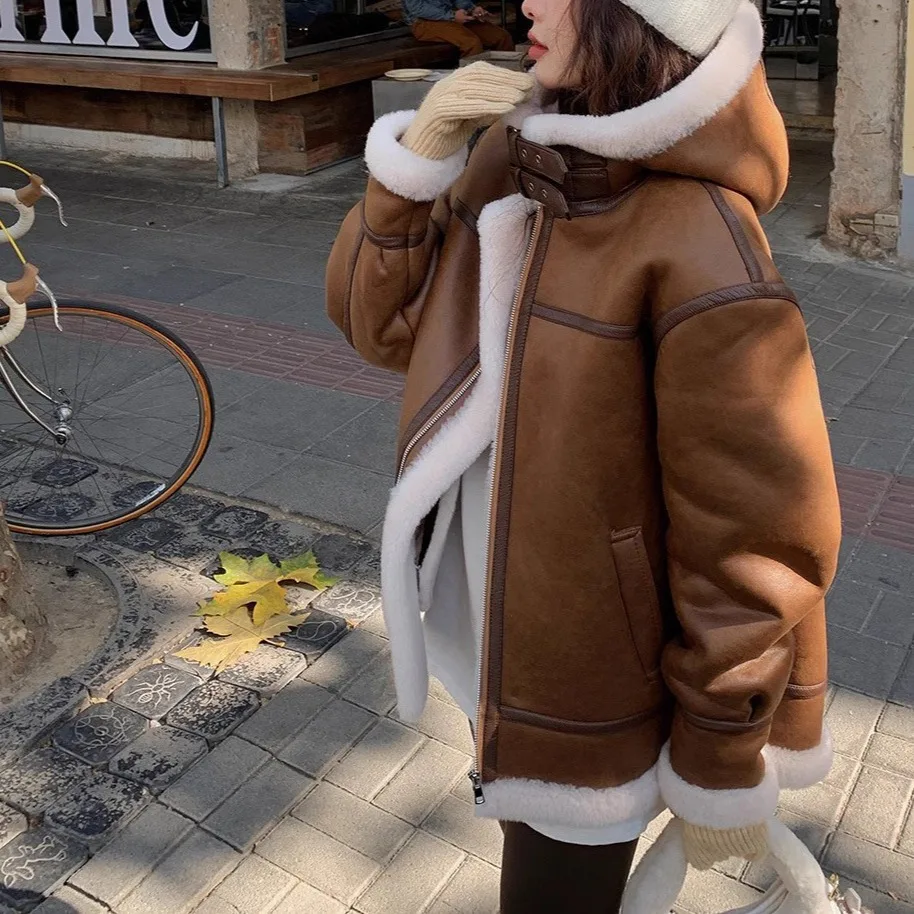 

2024 | Motorcycle | All Lamb Fur Grass Coat Women's Motorcycle Style Composite Hooded Leather and Fur Integrated Coat