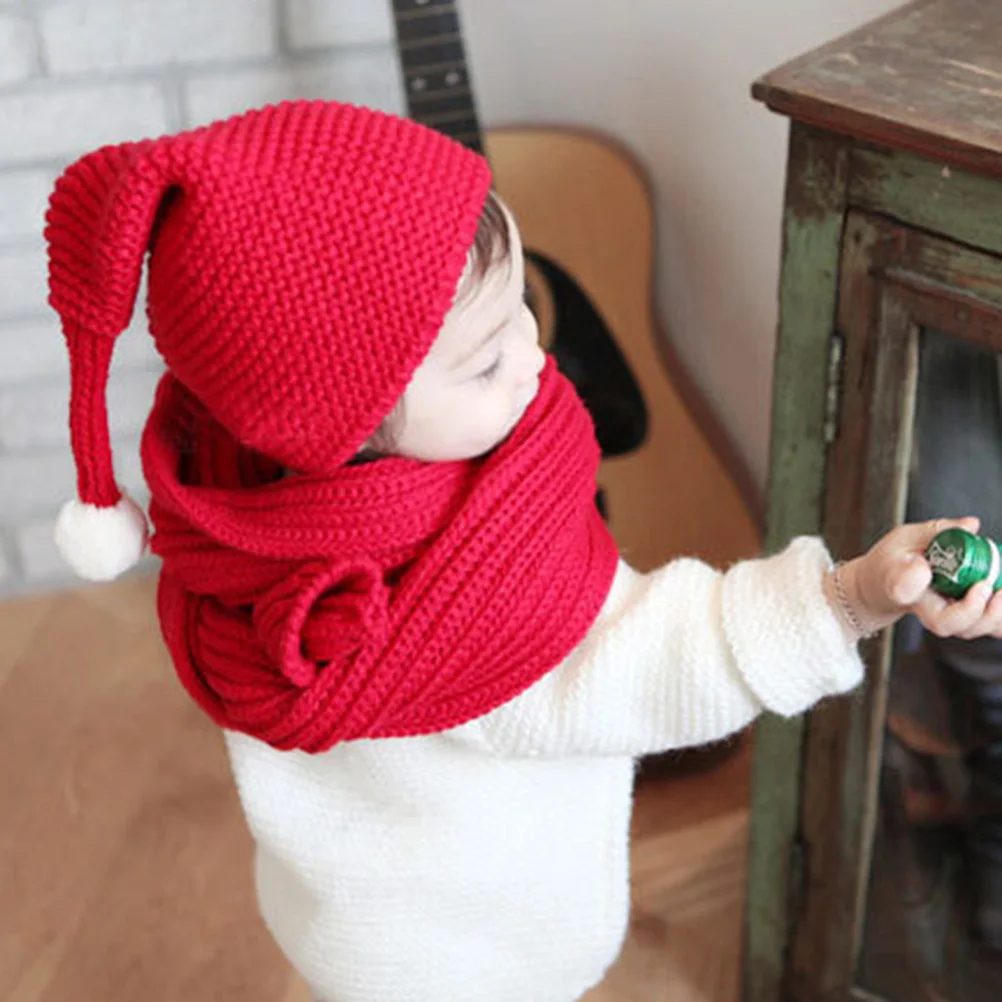 قبعة صغيرة حمراء دافئة Pompom قبعات صغيرة للأطفال مريحة وقابلة للتمدد قبعة دافئة مقاومة للرياح قبعة شتوية