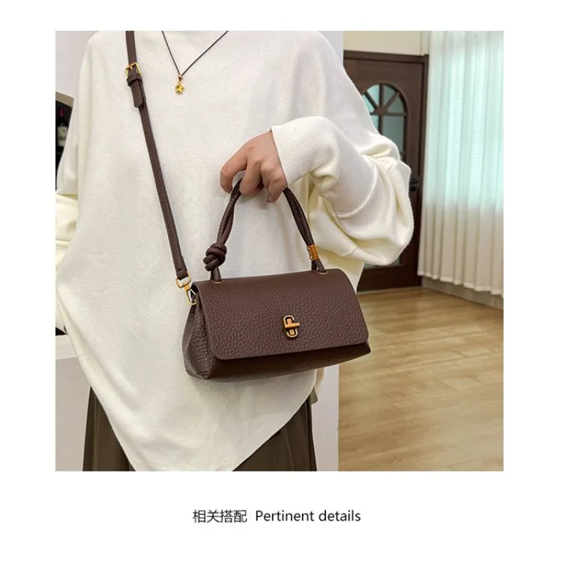 

Chic Designer Shoulder Bag Large Capacity For Shopper Can Be Used As A Fashionable And Roomy Diaper Bag