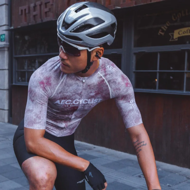 

AEC Ultralight Men Short Sleeve Cycling Jersey Quick Dry MTB Clothing Maillot Cyclisme Homme Blazing Series Bicycle Shirts