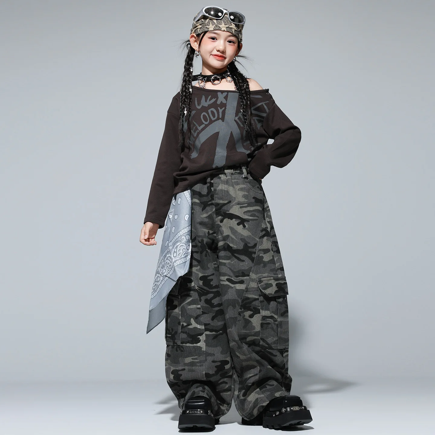 طفل Kpop الهيب هوب الملابس القهوة المنحدر الكتف تي شيرت كامو عادية الشارع البضائع السراويل الفضفاضة للفتيات أزياء رقص الملابس #3