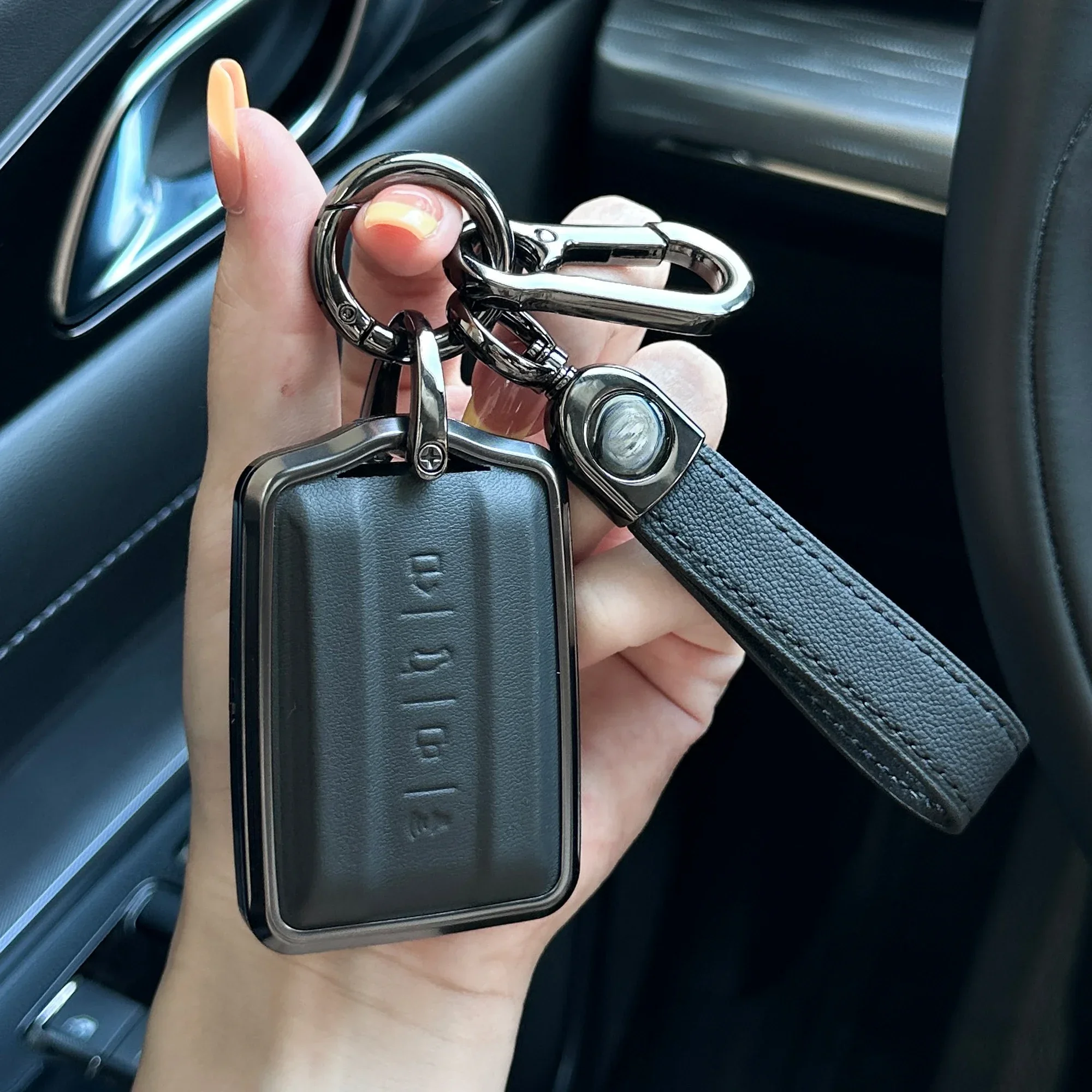 

Simple Style Aluminum Alloy + Leather Car Remote Key Case Cover For Tank 300 400 500 700 Multiple Styles To Choose From