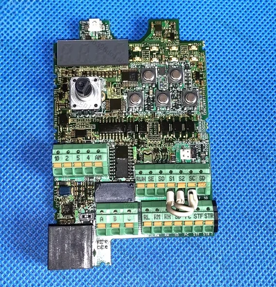 

Серия D700-D740 1,5-2,2-3,7-5,5-7,5 кВт протестирована нормально