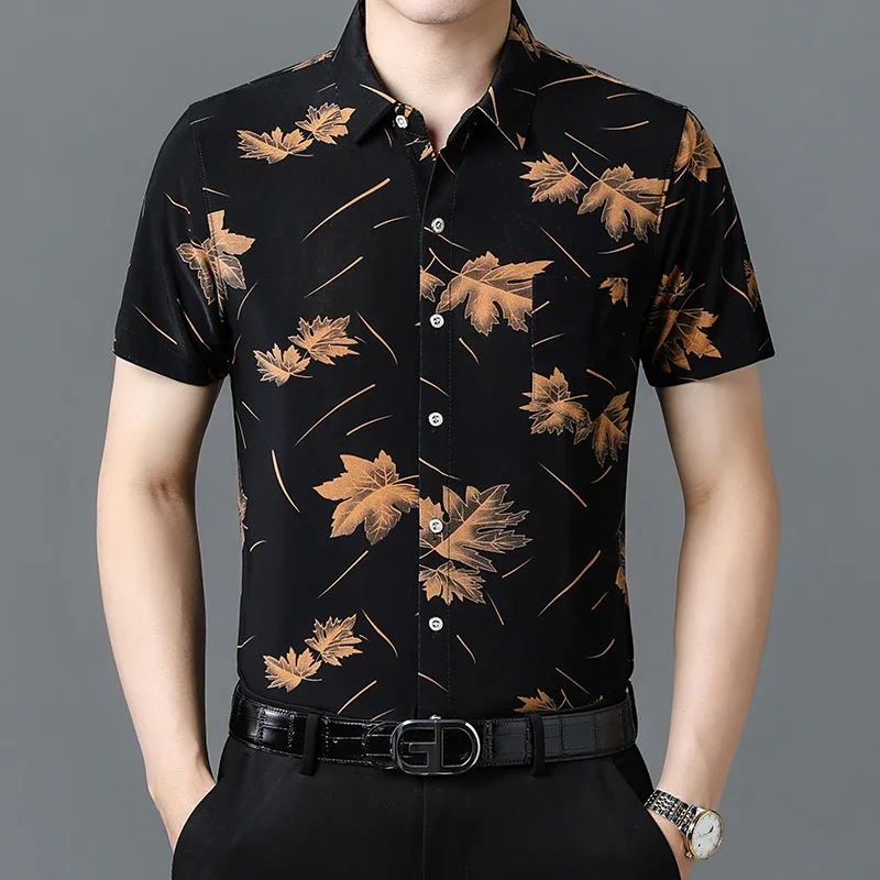 Summer New Ice Silk Short Sleeved Shirt Without Iron Casual Printed Shirt for Men\'s New Style