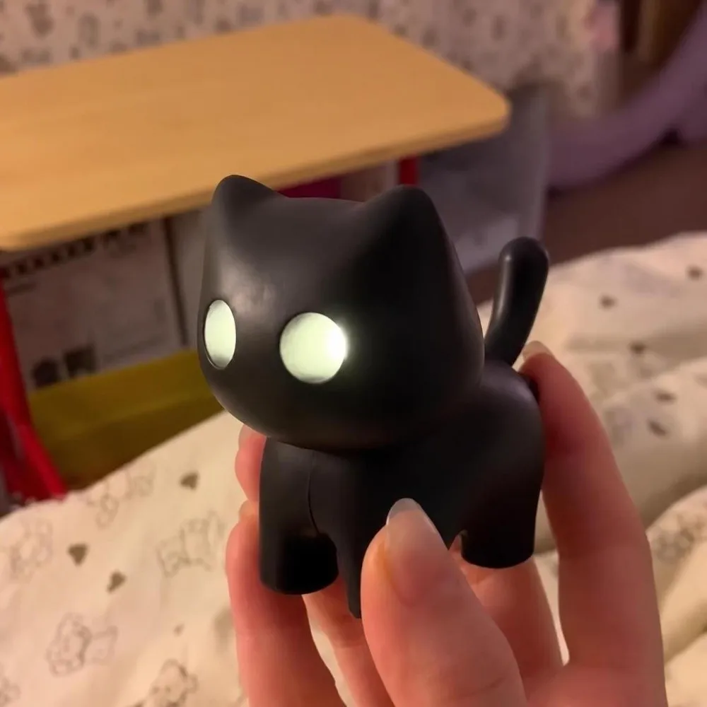 Portable Cat Night Light Keychain Sound Effects Novelty Mini Flashlight Key Ring Cartoon Animal Creative Car Ornament Halloween
