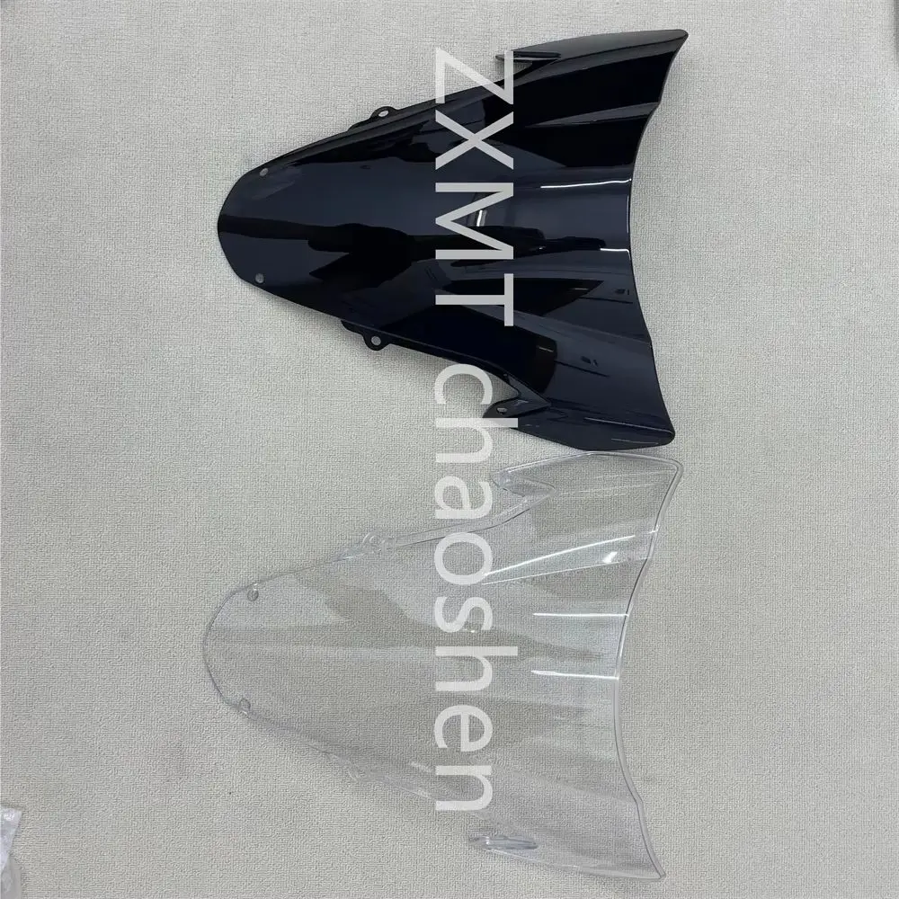 The ABS deflector is suitable for the front windshields of GSXR1000 K4/K3 large R motorcycles from 2003 and 2004